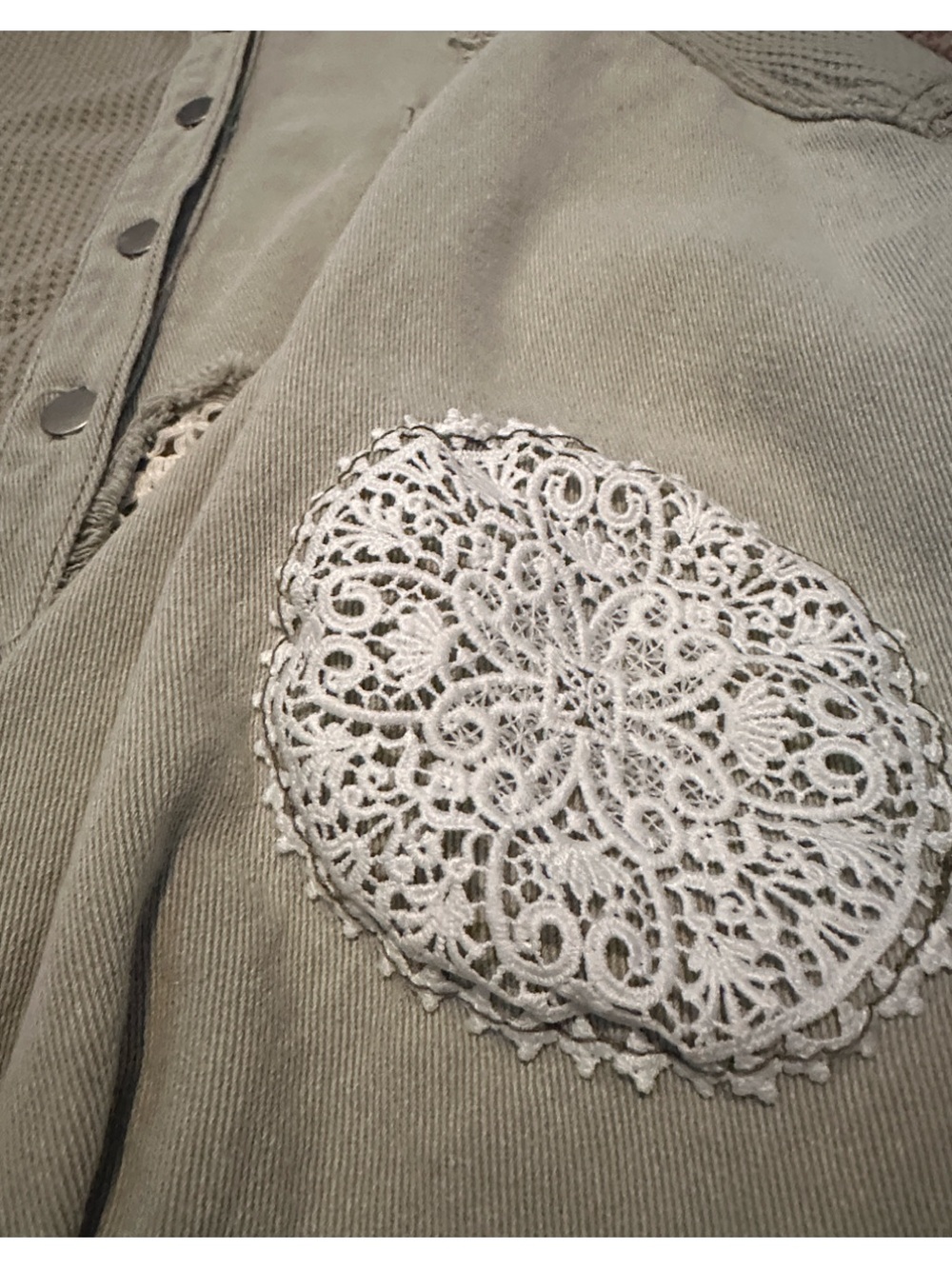 POL Shacket - Picture 8 of 10